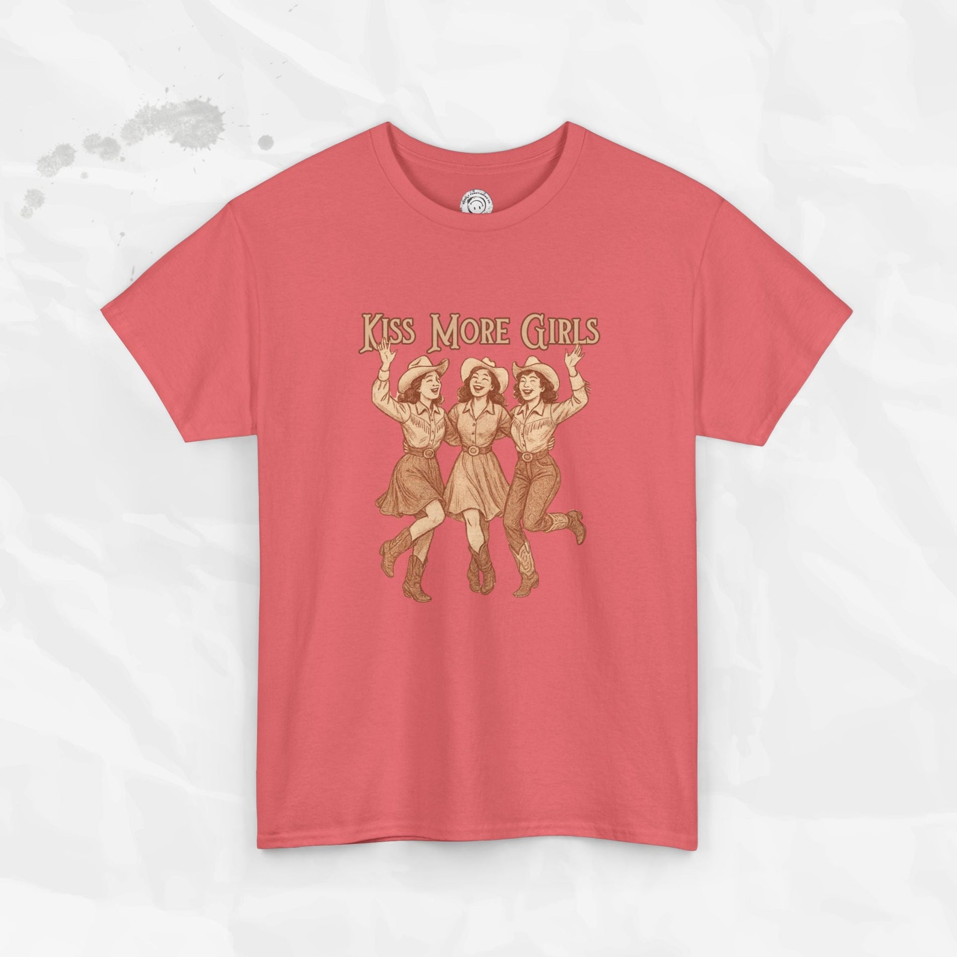 Kiss More Girls – T-Shirt
