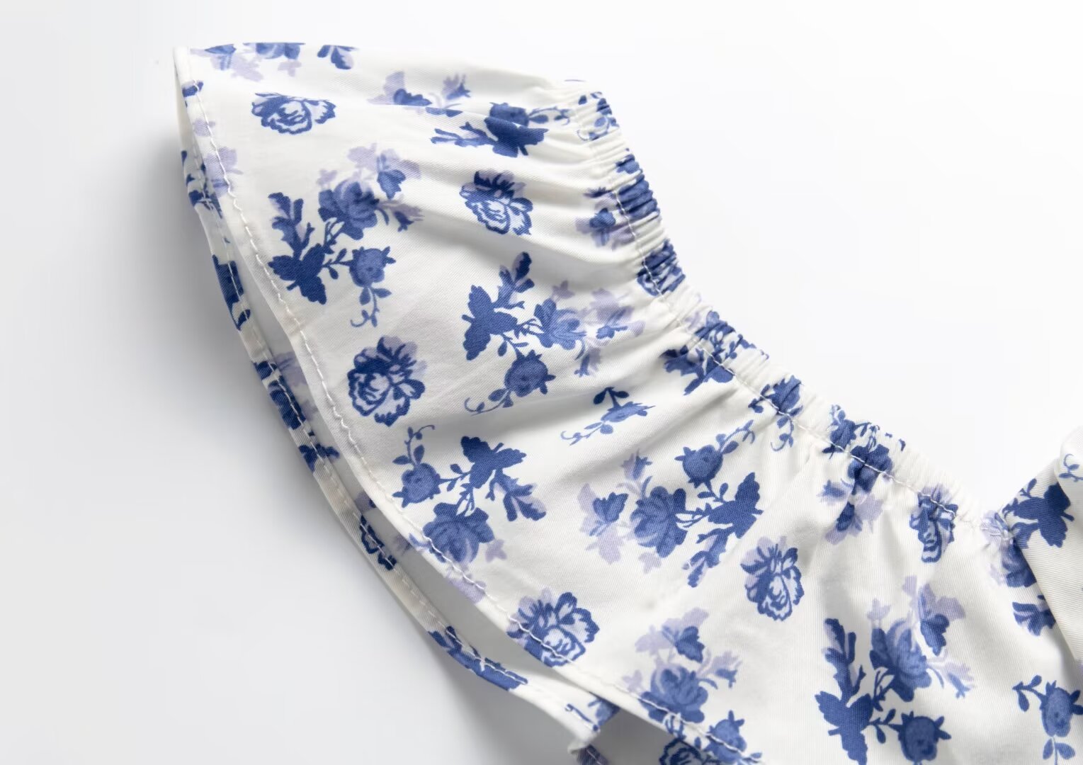 Early Spring French Retro Debutante Square Collar Lace Flying Sleeves Floral Print Slit Dress