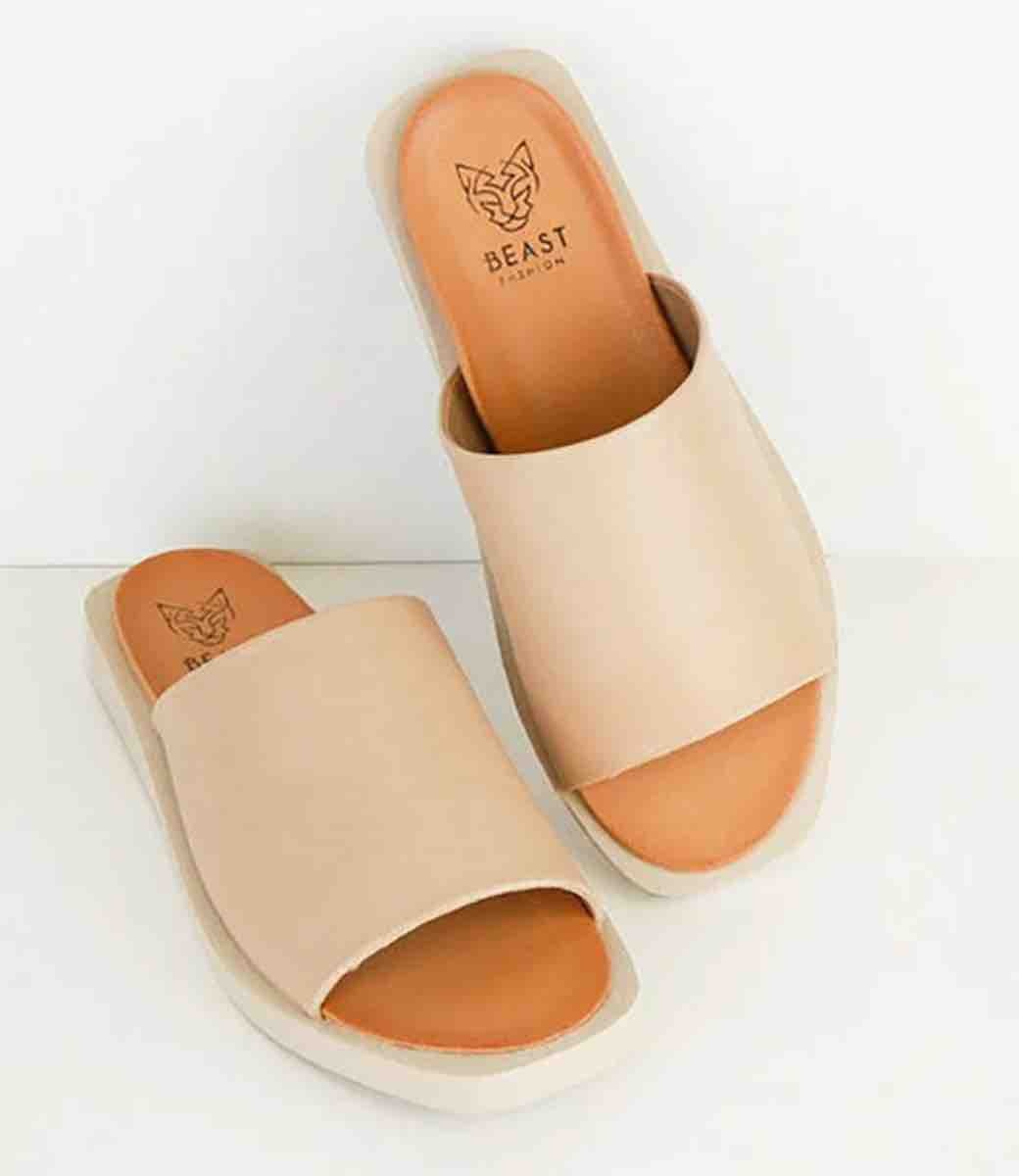 Vivianne Slip-On Sandals in Nude - Comfortable Everyday Slides