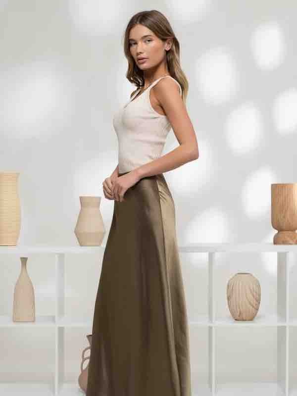 Minimalist V-Neck Sweater Knit Tank Top in Oatmeal
