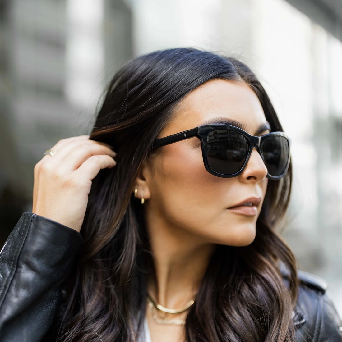 The Emery Oversized Polarized Sunglasses in Jet Black