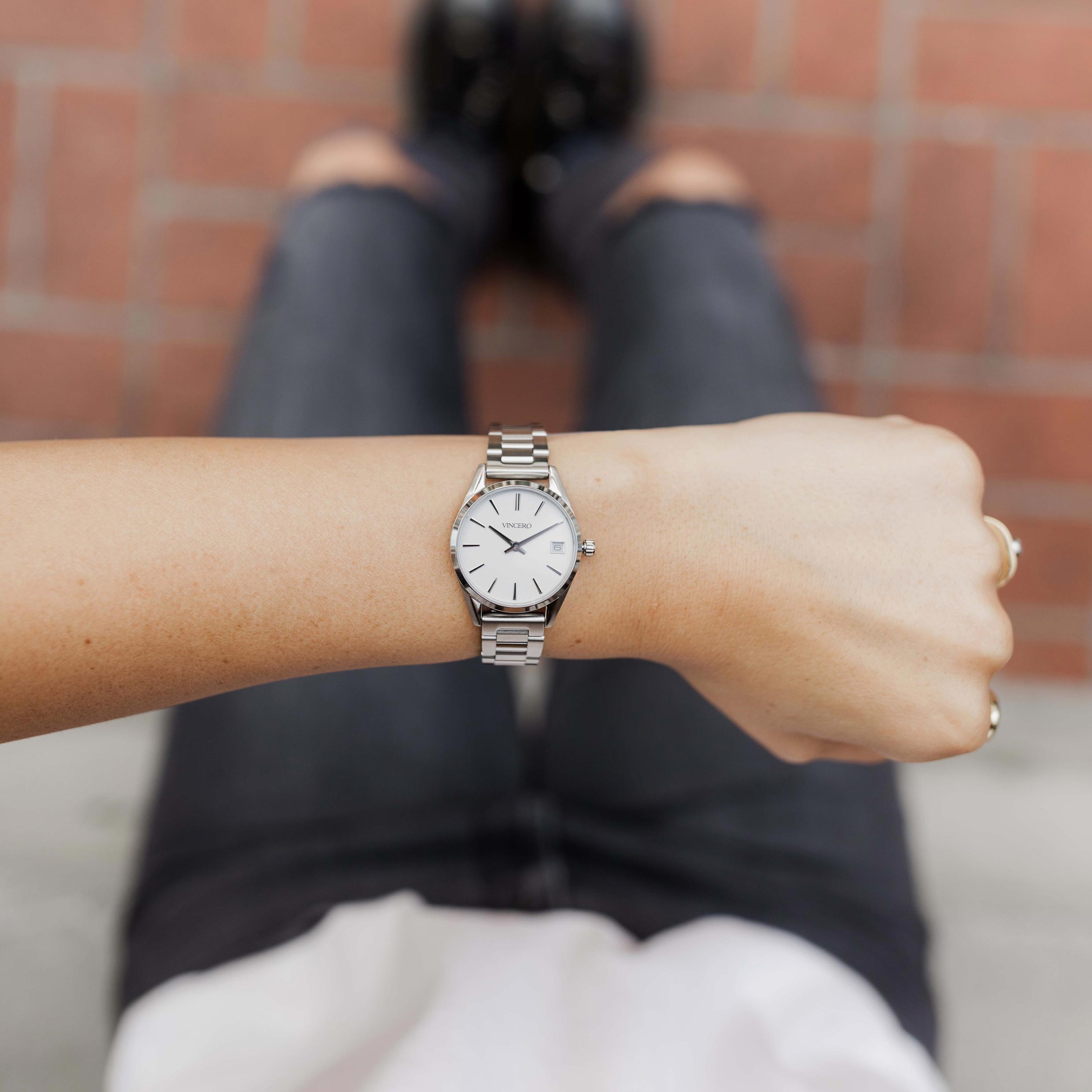 The Harper 29mm Silver Analog Quartz Watch - Timeless Accessory