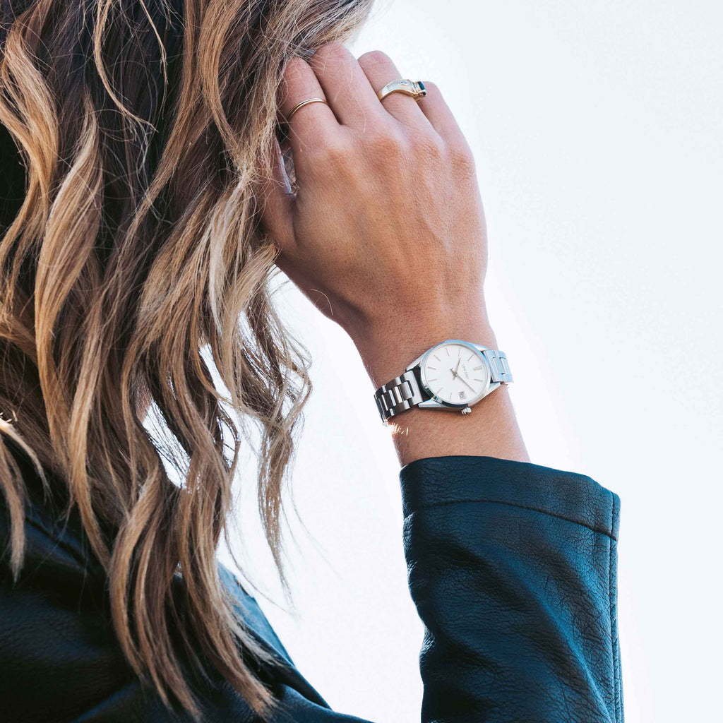 The Harper 29mm Silver Analog Quartz Watch - Timeless Accessory