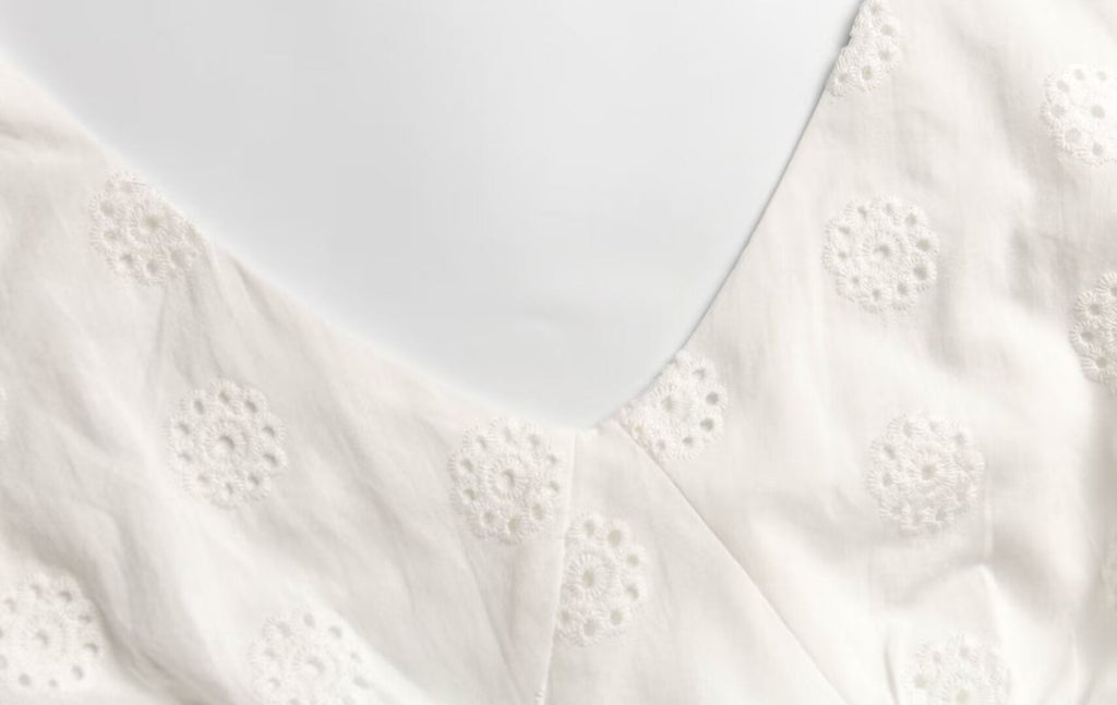 Summer High Grade Embroidered Dress Women Elegant Tied Waist Trimming Short Sleeved Long Dress