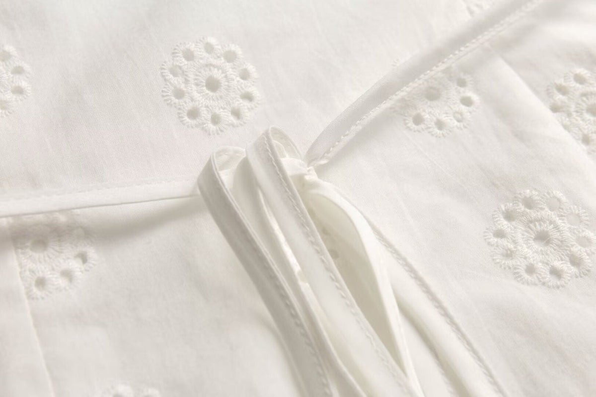 Summer High Grade Embroidered Dress Women Elegant Tied Waist Trimming Short Sleeved Long Dress