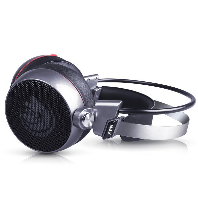 Gaming PC Headphones with 7.1 Surround Sound and LED Lights