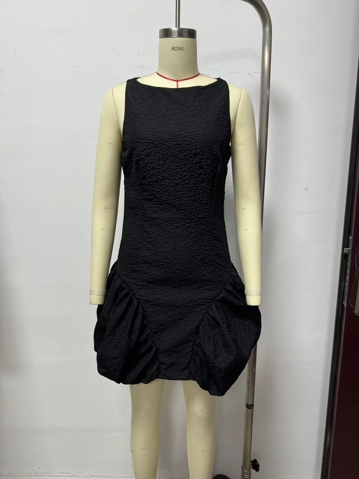 Women French Waist Display Wide Swing Short Sleeveless Dress Puffy dress