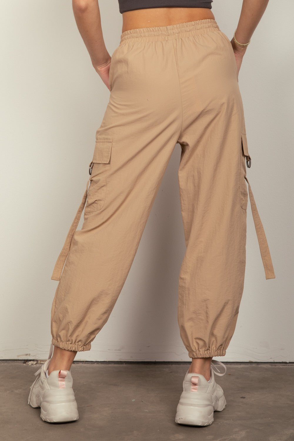Elastic Waist Woven Cargo Pants in Tan Utility Style