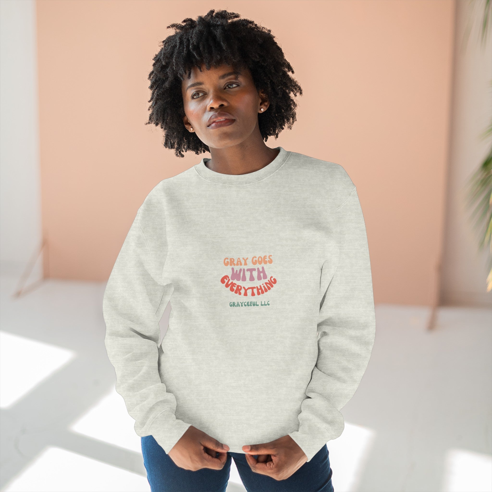 Premium unisex crewneck sweatshirt in a comfortable regular fit with 3-end fleece fabric