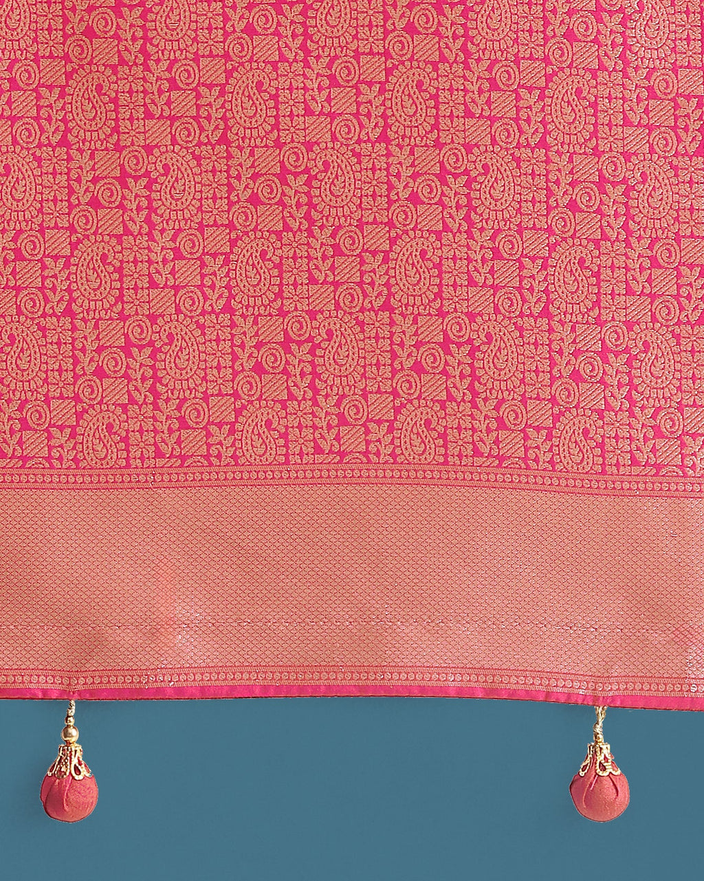 Light Pink Banarasi Silk Saree with Classic Zari Weaving