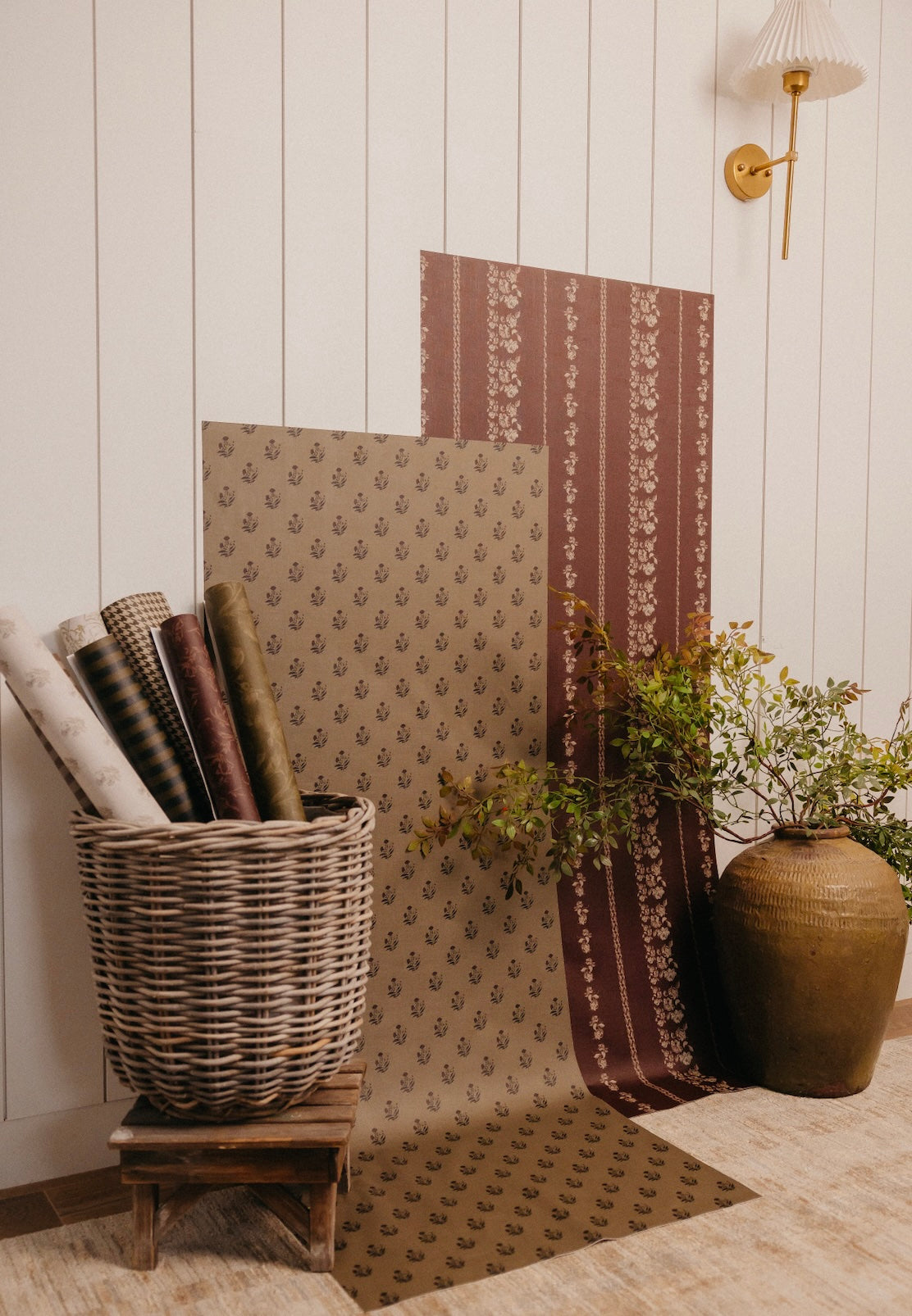 Somerset Fields Nature-Inspired Wallpaper in Taupe and Cream