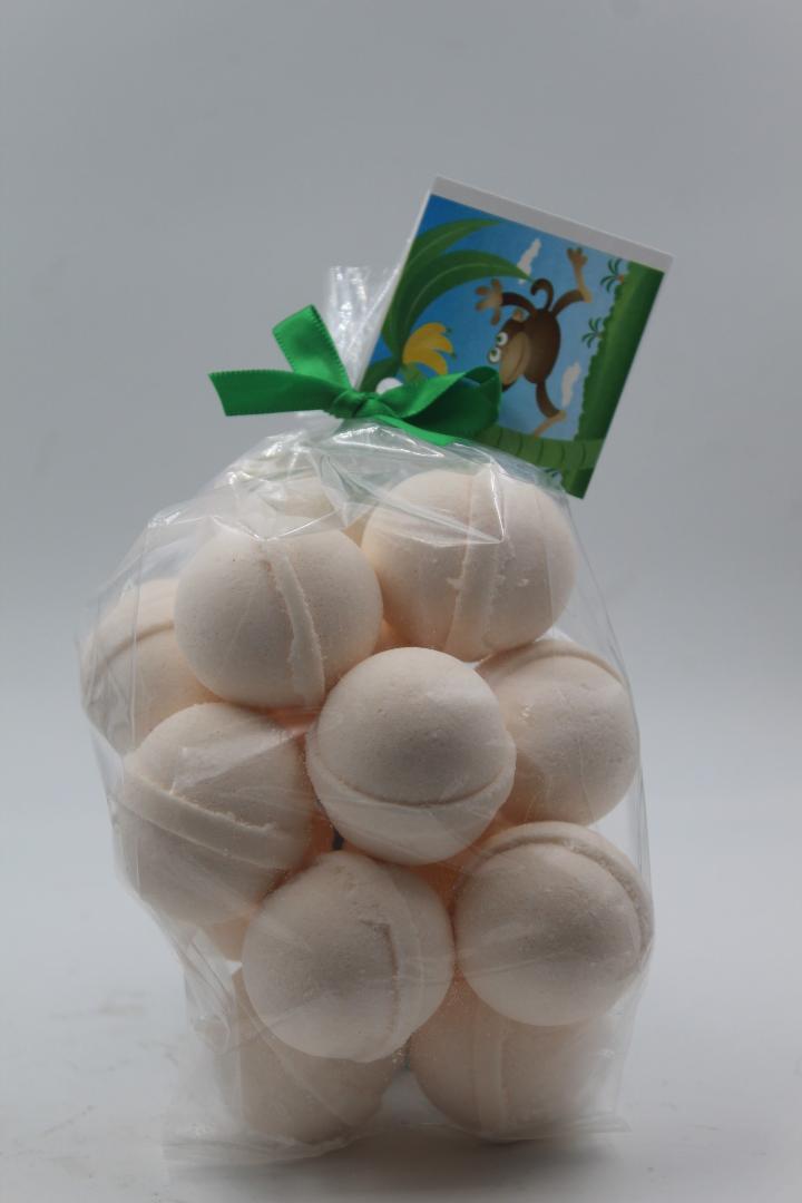 14 bath bombs in Orange Dreamsicle fragrance, gift bag bath fizzies, great for dry skin, shea, cocoa, 7 ultra rich oils