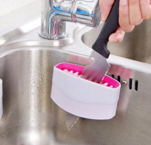 Multi-Purpose Kitchen Cleaning Brush with Suction Cup - 11x6x4cm