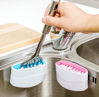 Multi-Purpose Kitchen Cleaning Brush with Suction Cup - 11x6x4cm