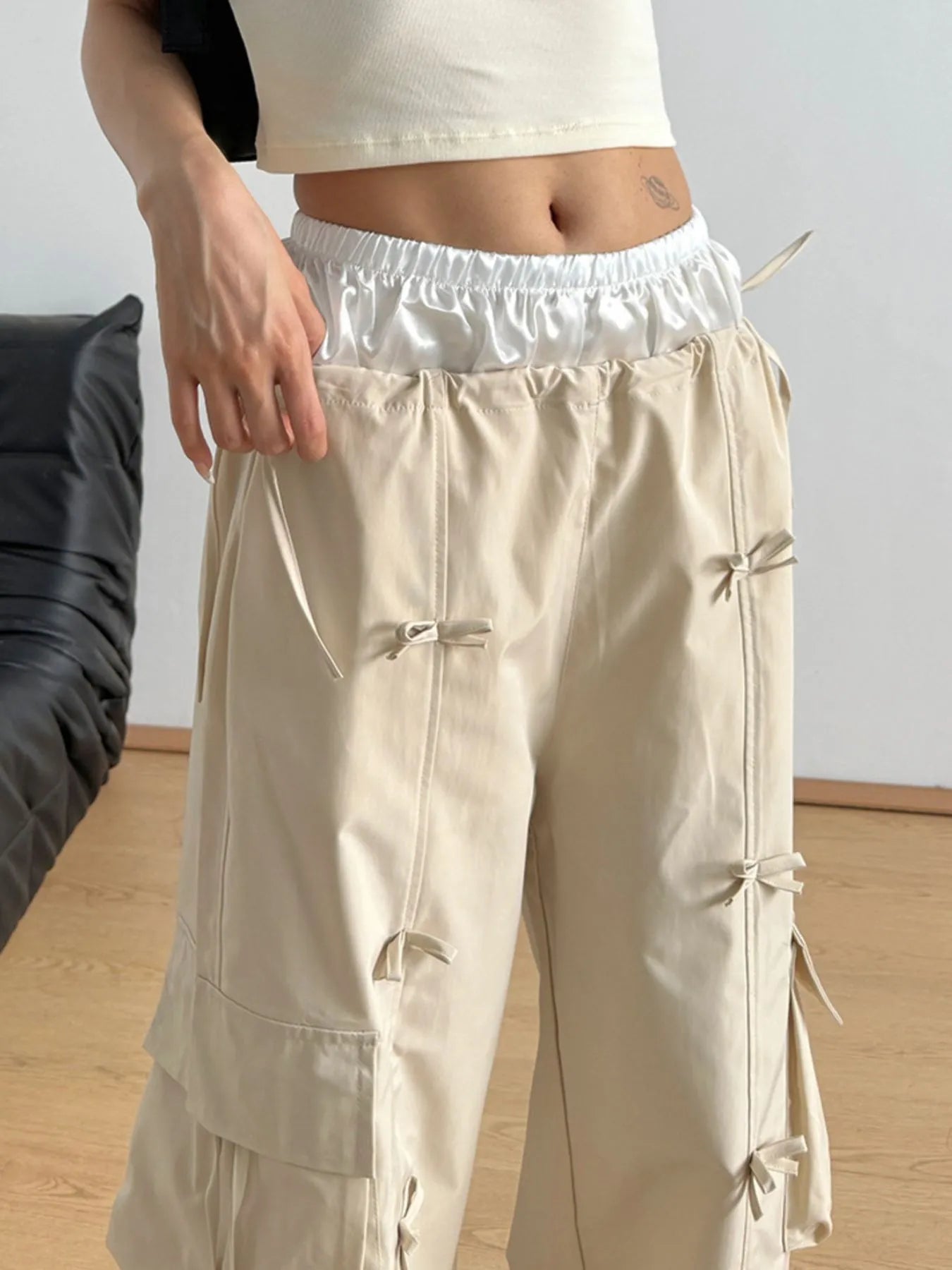 Women's Elastic Waist Bow Cargo Pants with Functional Pockets - Image 3