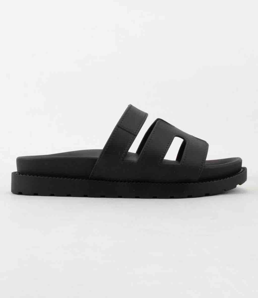 Gino Black Minimalist Sandals – Comfortable Everyday Footwear