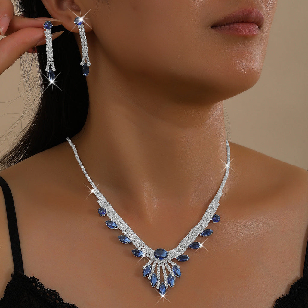 Amazon's New European And American Style Necklace, Earrings, Clavicle Chain Set, Short Style, Bridal Dress, Light Luxury Jewelry Accessories