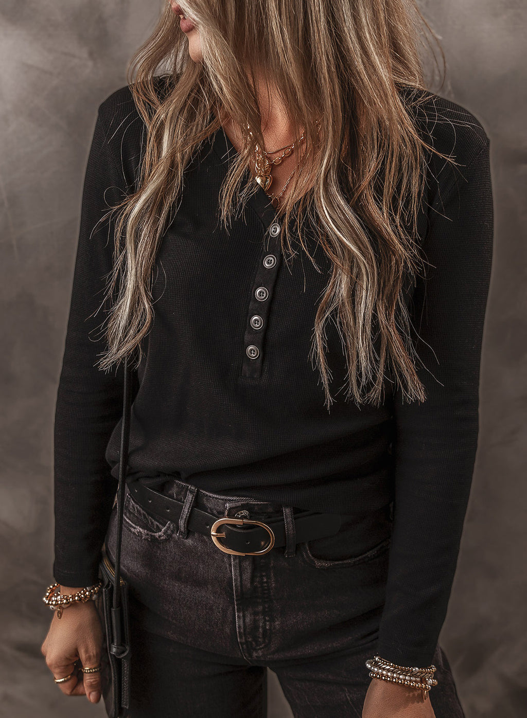 Women's Solid Ribbed V-Neck Long Sleeve Buttoned Knit Top - Black