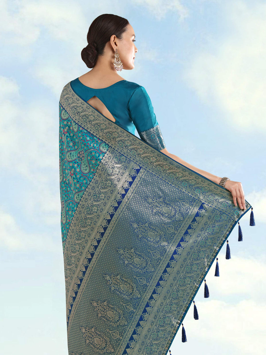 Turquoise Banarasi Silk Saree with Traditional Paisley Zari Weave