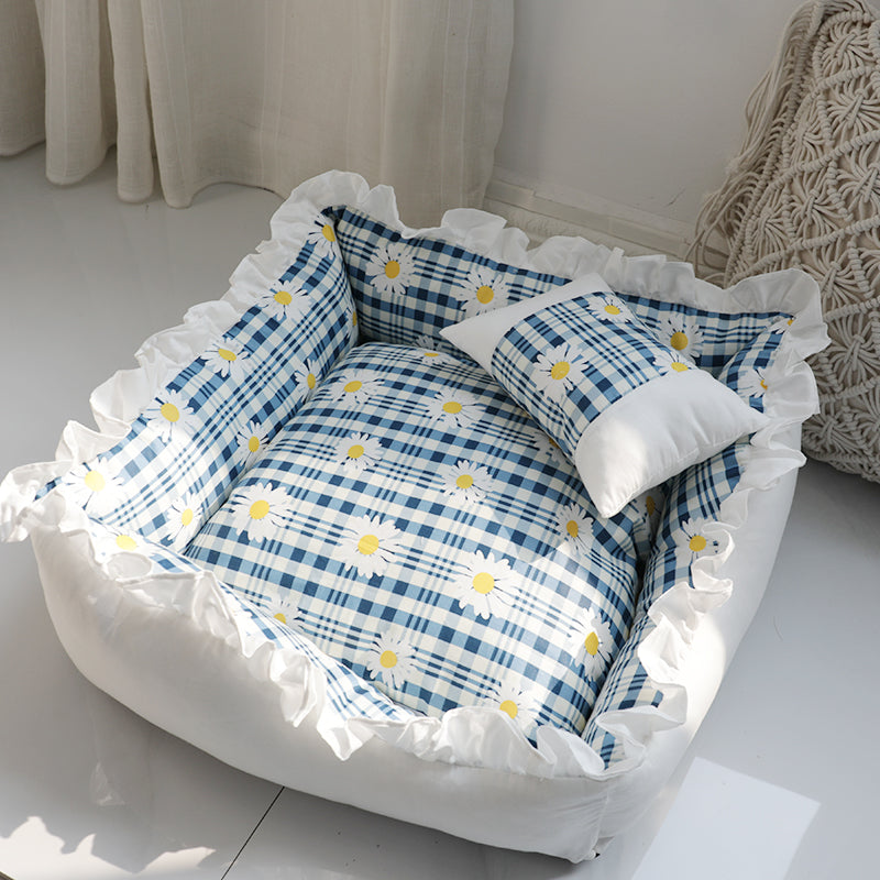 White Ruffle Princess Dog Bed for Small Pets and Puppies - Image 3