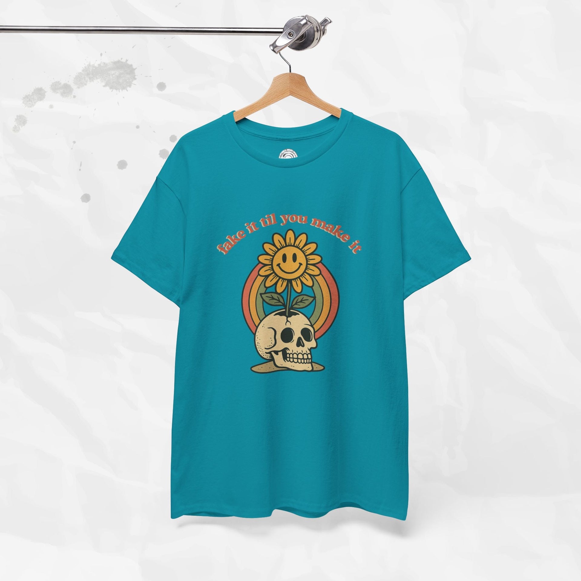 Fake It Til You Make It – T-Shirt