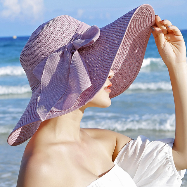 Women’s Wide Brim Summer Straw Hat with Elegant Bowknot Detail