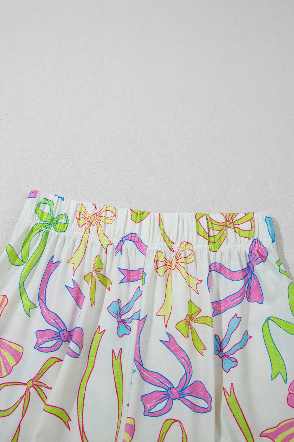 White Colorful Bow Print Pocket Shorts | Summer Elastic Blend