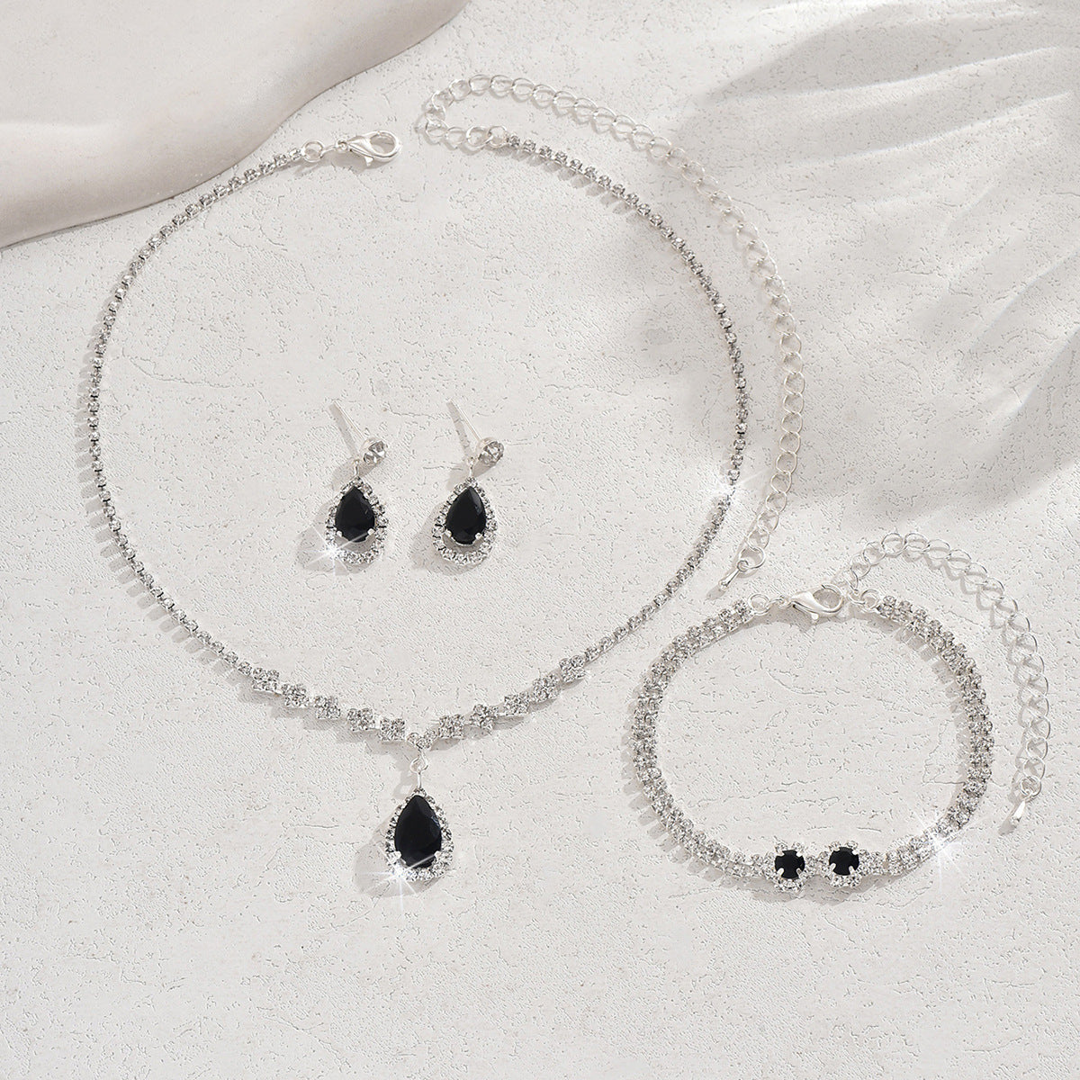 Factory Supply Wholesale Explosions Crystal Zircon Necklace Earrings Bracelet Three-piece Set Of Suit Jewelry