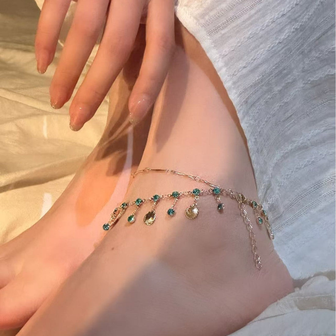 Double-Layer Shell Tassel Anklet with Rhinestone Accents
