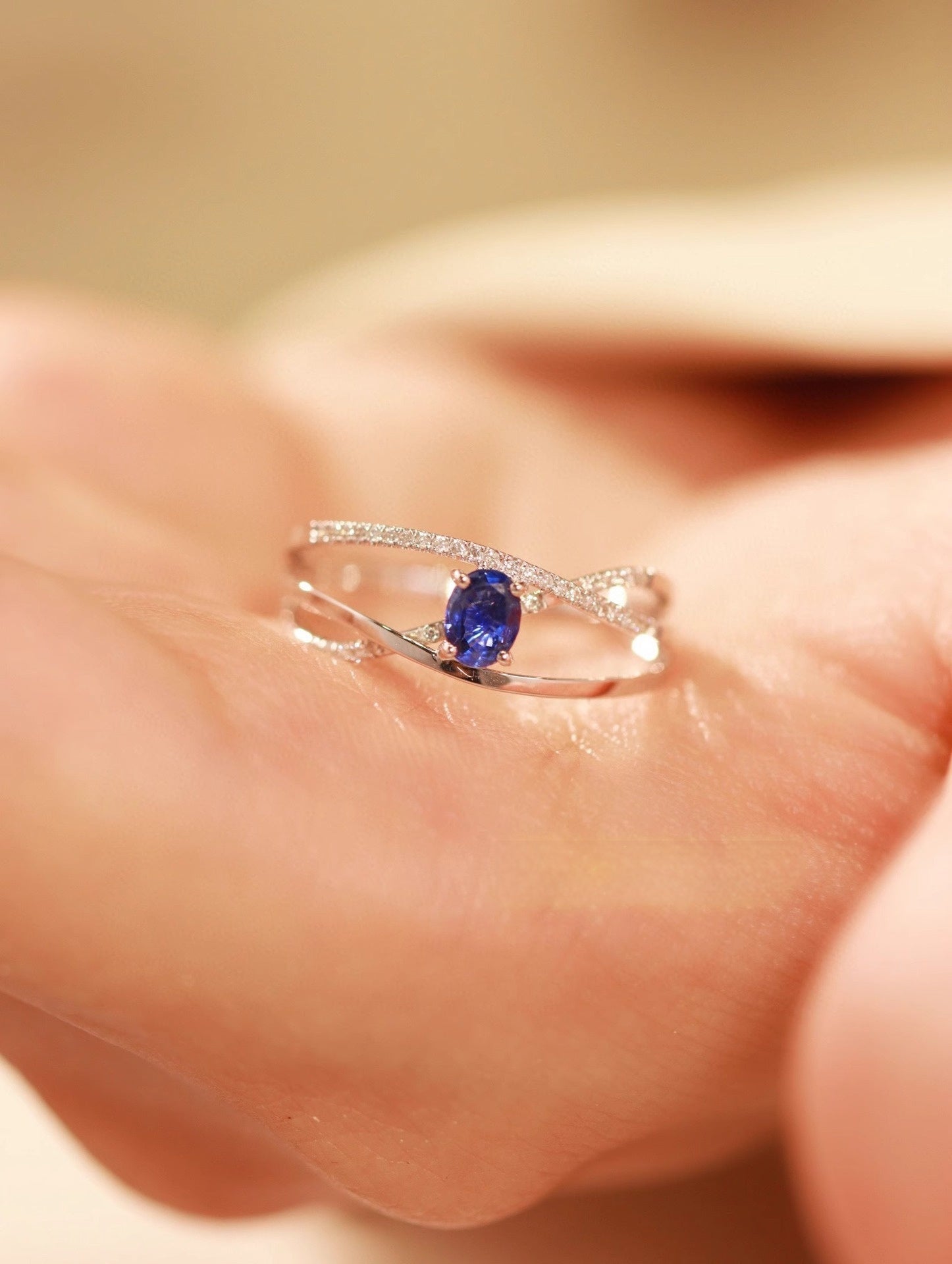Womens High-Carbon Crystal Egg-Shaped Ring