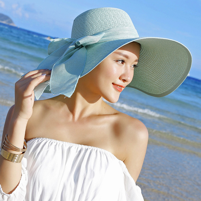Women’s Wide Brim Summer Straw Hat with Elegant Bowknot Detail