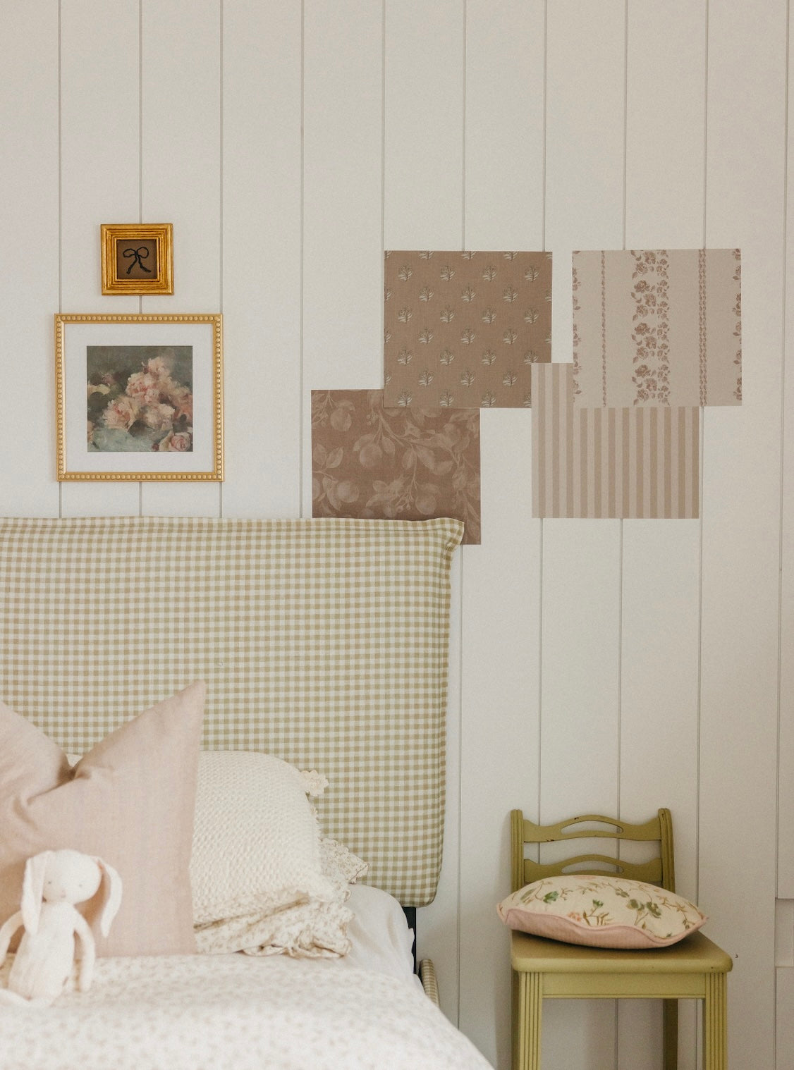 Mulberry Court Floral Removable Wallpaper in Beige and Brown