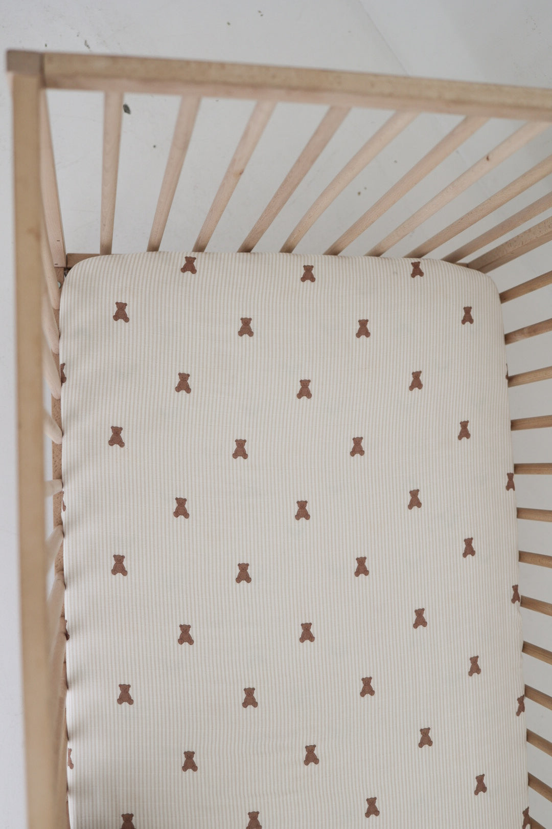 Teddy Muslin Crib Sheet in Cream Stripe with Brown Bear Print - Image 4