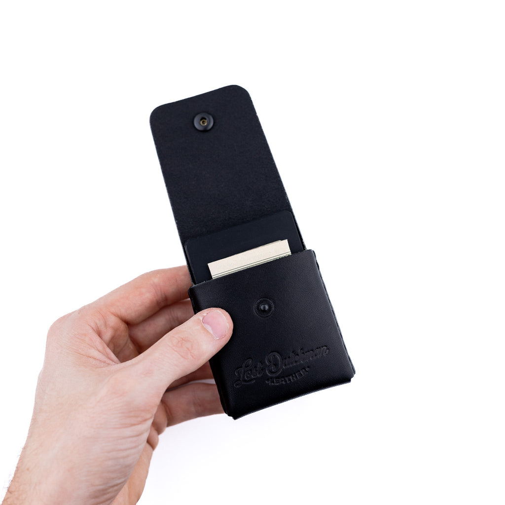 The Snap Finn Minimalist Leather Cardholder Wallet – Black