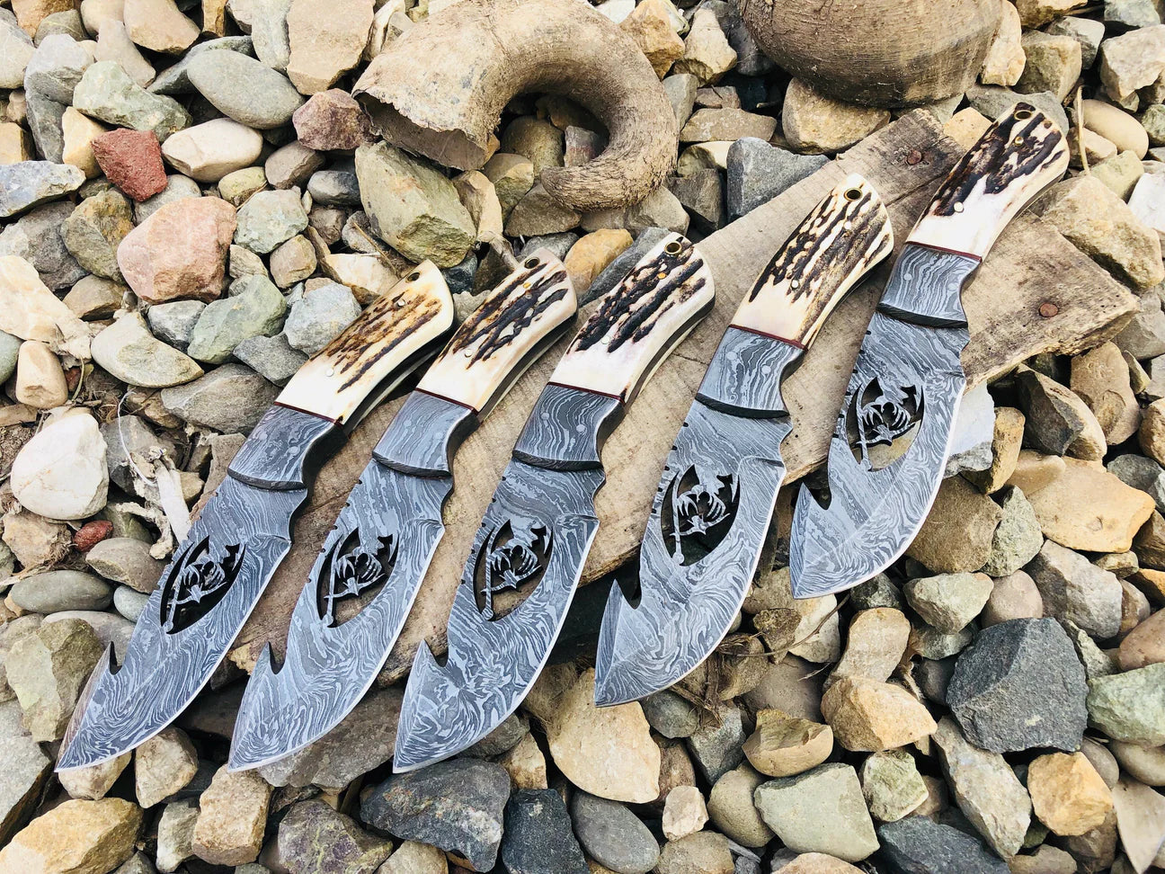 Deer Knives – 10" Wire-Cut Damascus Steel Blade with Antler Horn Handle & Leather Sheath