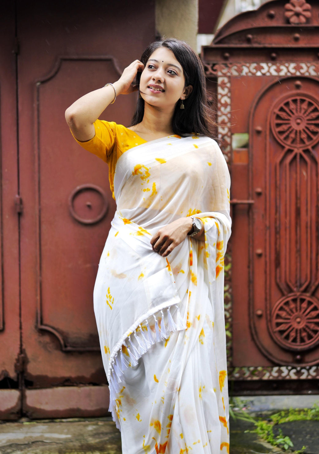 Yellow Poly Georgette Tie and Dye Saree with Zari Blouse
