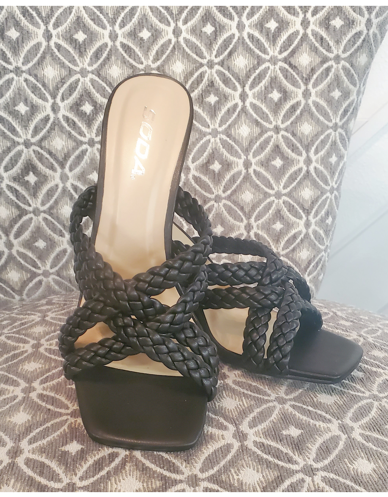 Kellan Sandal - Comfortable Everyday Open-Toe Footwear