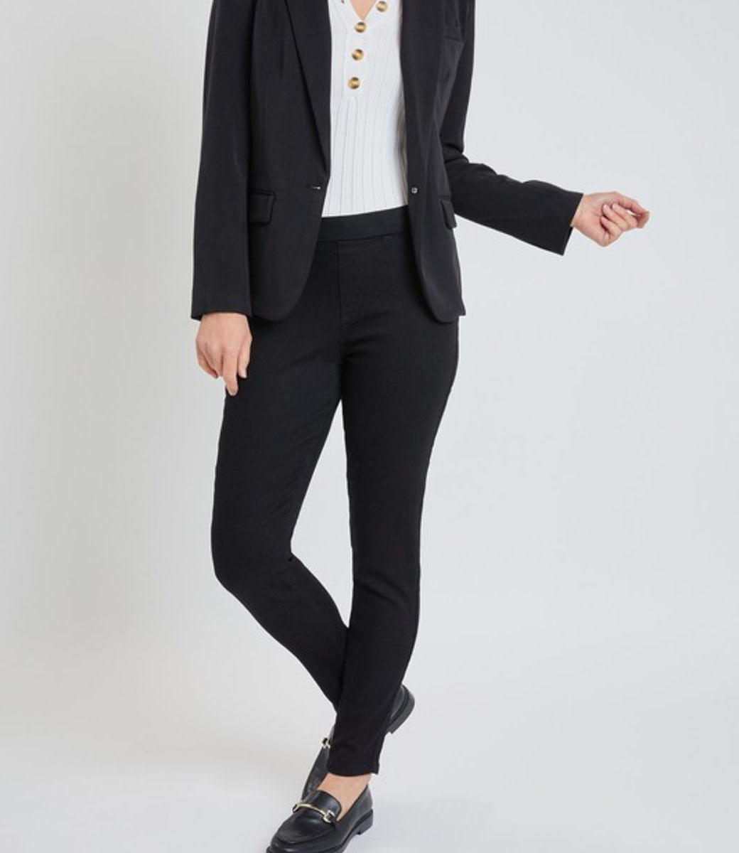 High rise black jeggings with thick waistband made from cotton-polyester blend