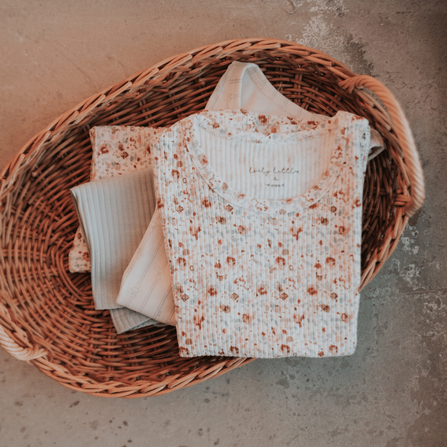 The Printed Hat - Evelyn