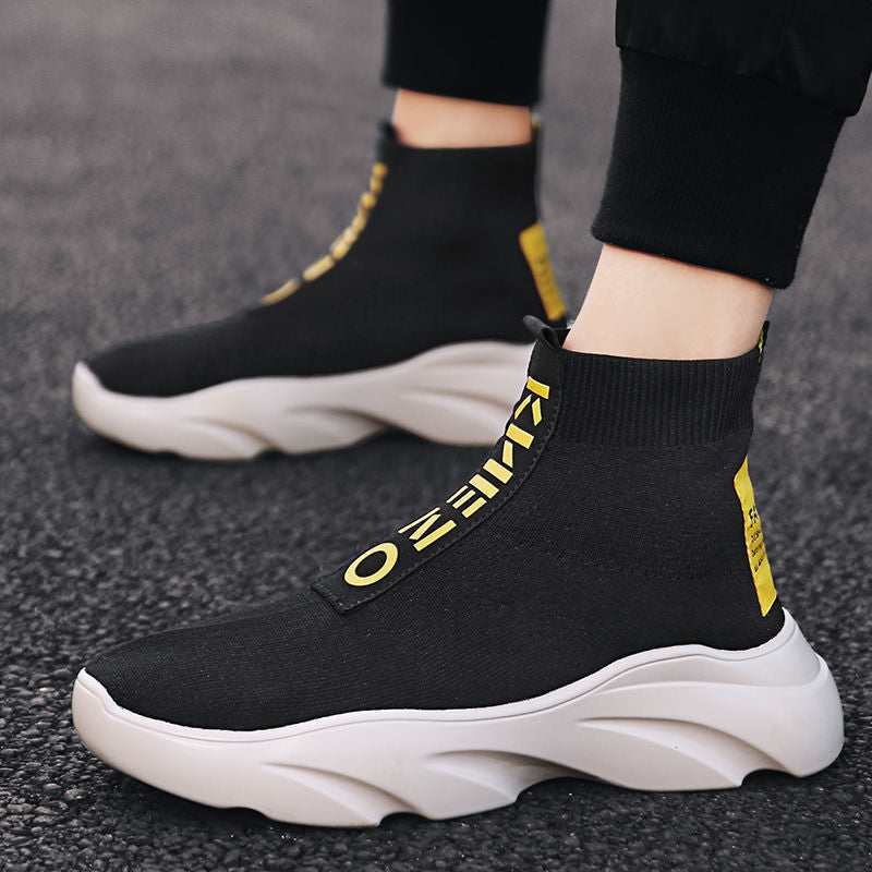 Men's breathable knit running sneakers in black, white, and yellow for casual sports and streetwear.