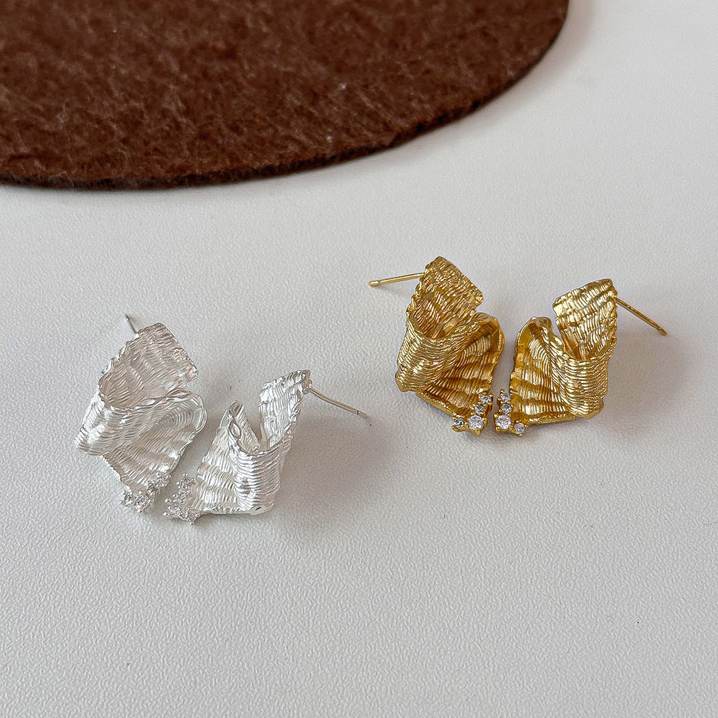 Light-luxury Plated Leaf Earrings With Irregular Diamond Inlay