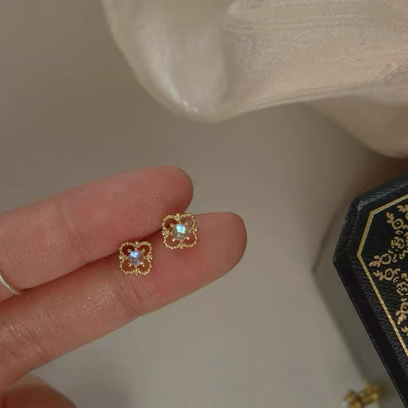 Tiny Heart Stud Earrings in Gold Finish – Daily Minimalist Style