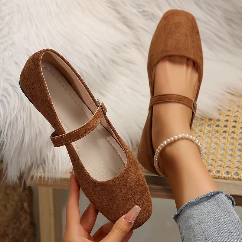Women's minimalist flat vintage Mary Jane pumps in solid colors