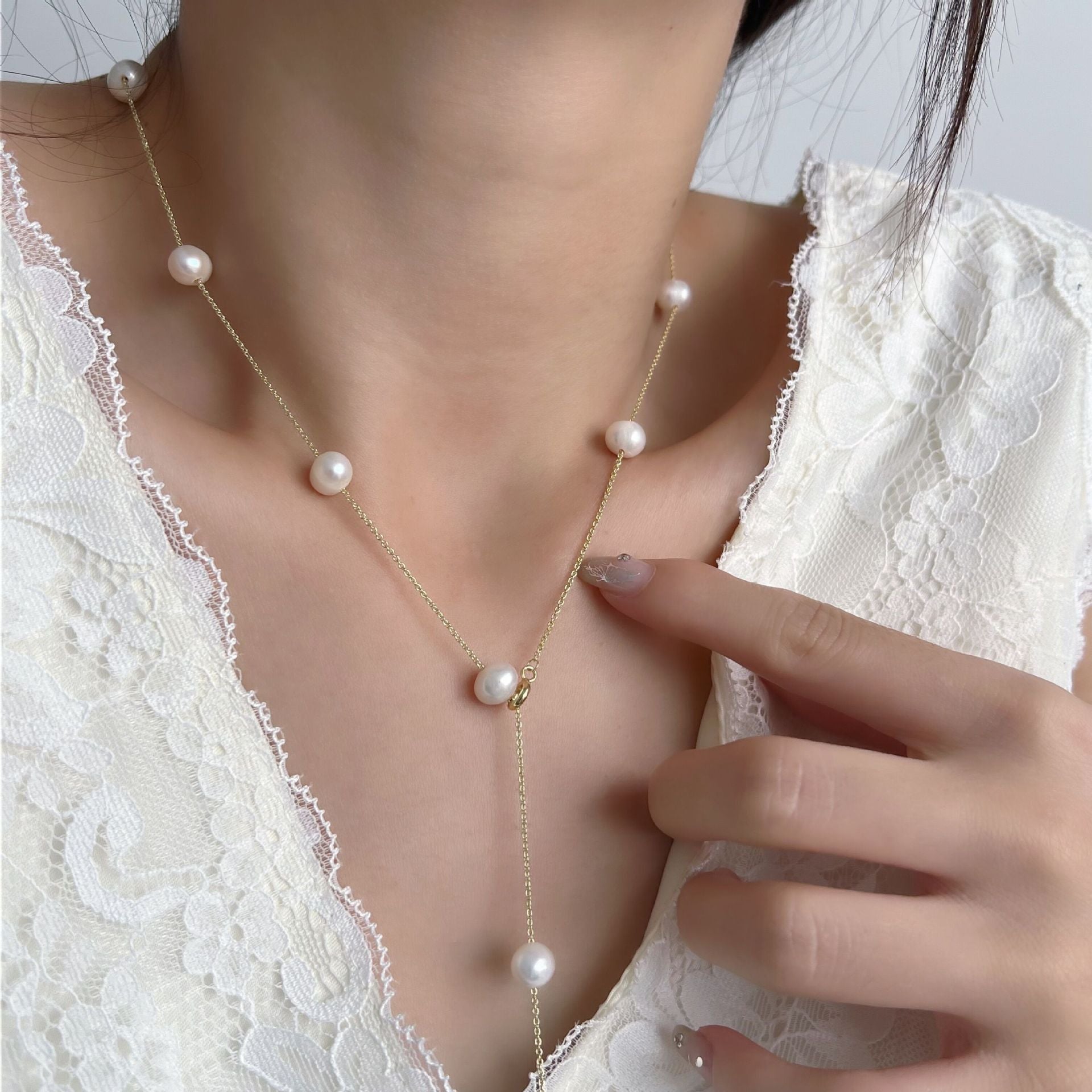 Fashionable And Versatile Design Choker Necklace
