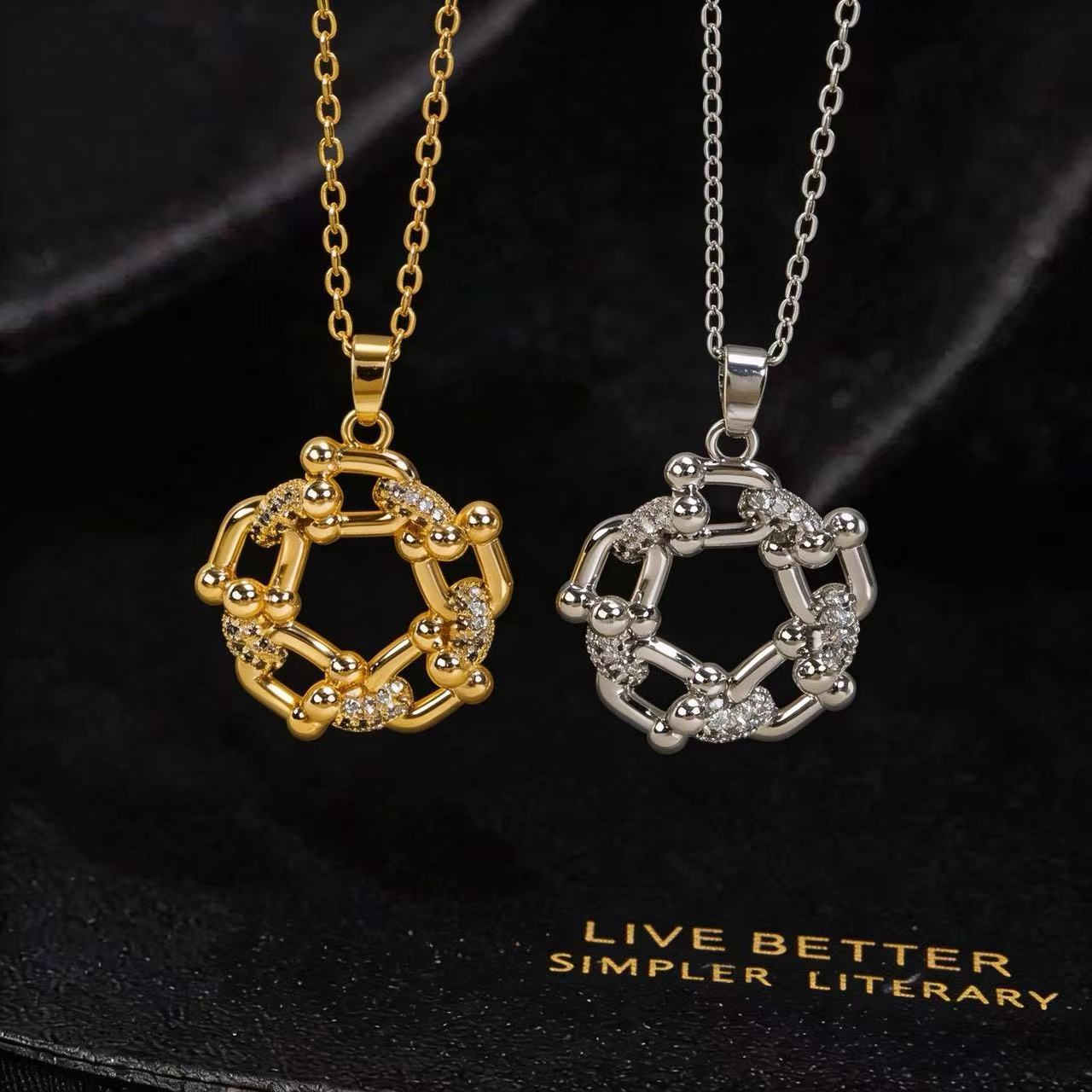 Unique Full Zircon Horseshoe Shaped Ring Necklace, Copper Micro Inlaid Zircon Exquisite Element Style Necklace Accessories
