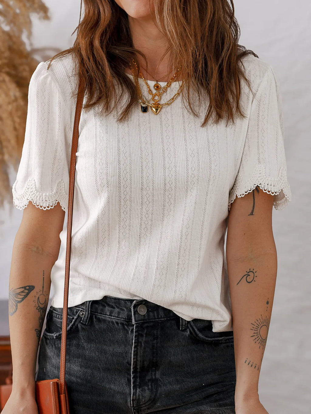 White Scalloped Lace Trim Jacquard Textured Short Sleeve Top - Image 5