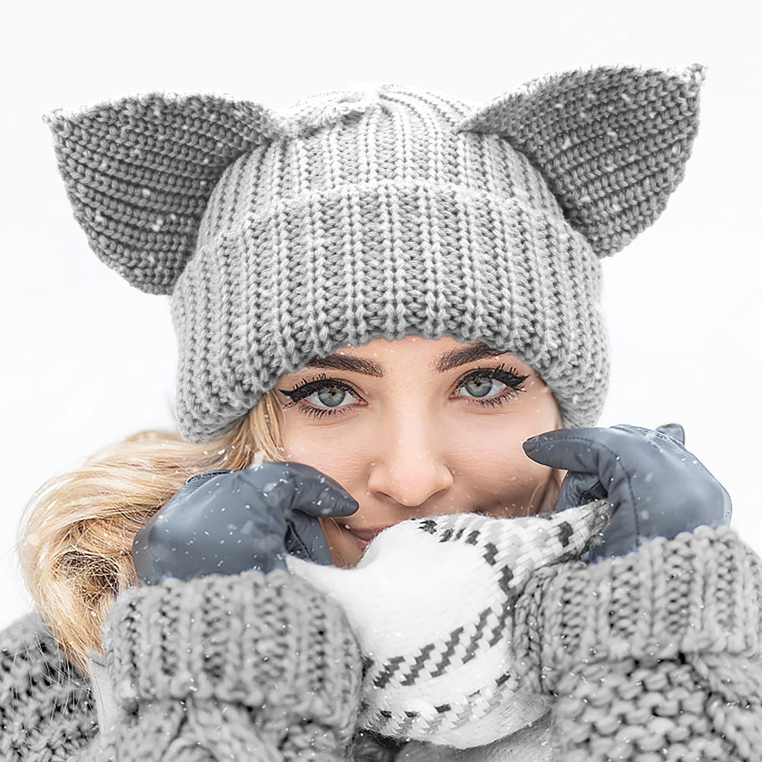 Women's Thickened Acrylic Devil Ear Knitted Beanie Hat - Image 4