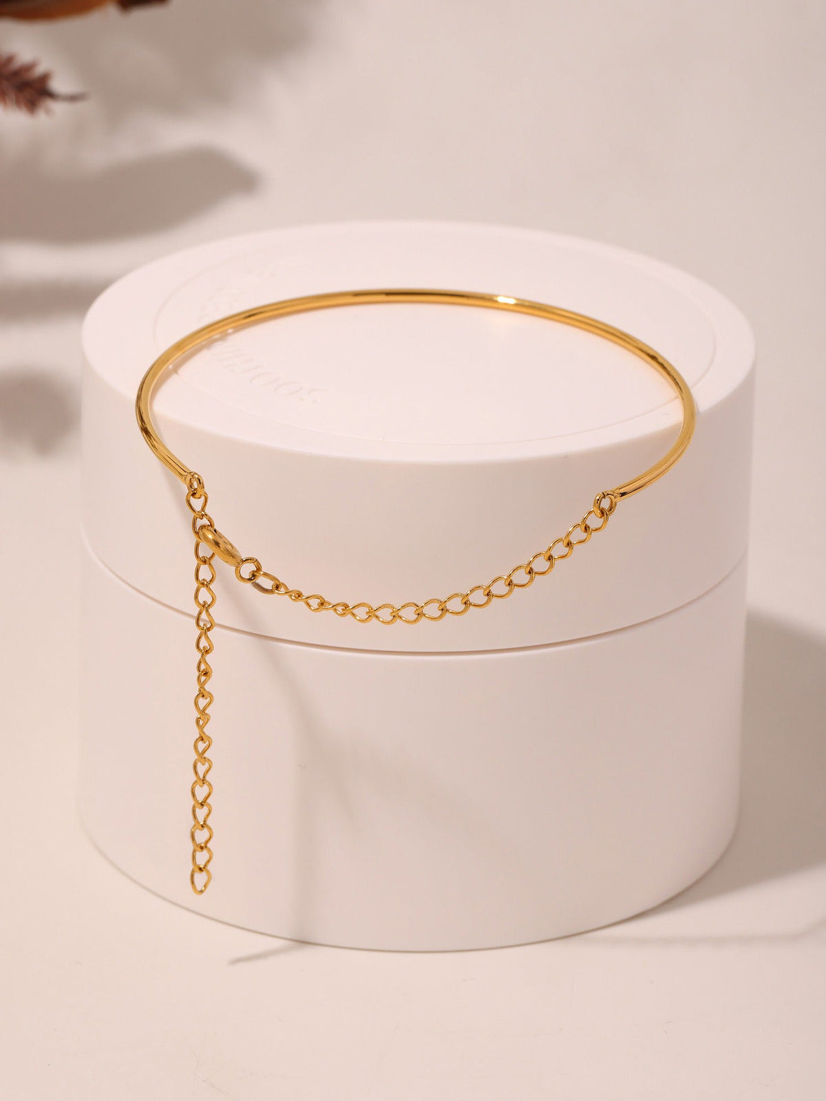18K gold C-shaped ring with chain design classic fashion bracelet