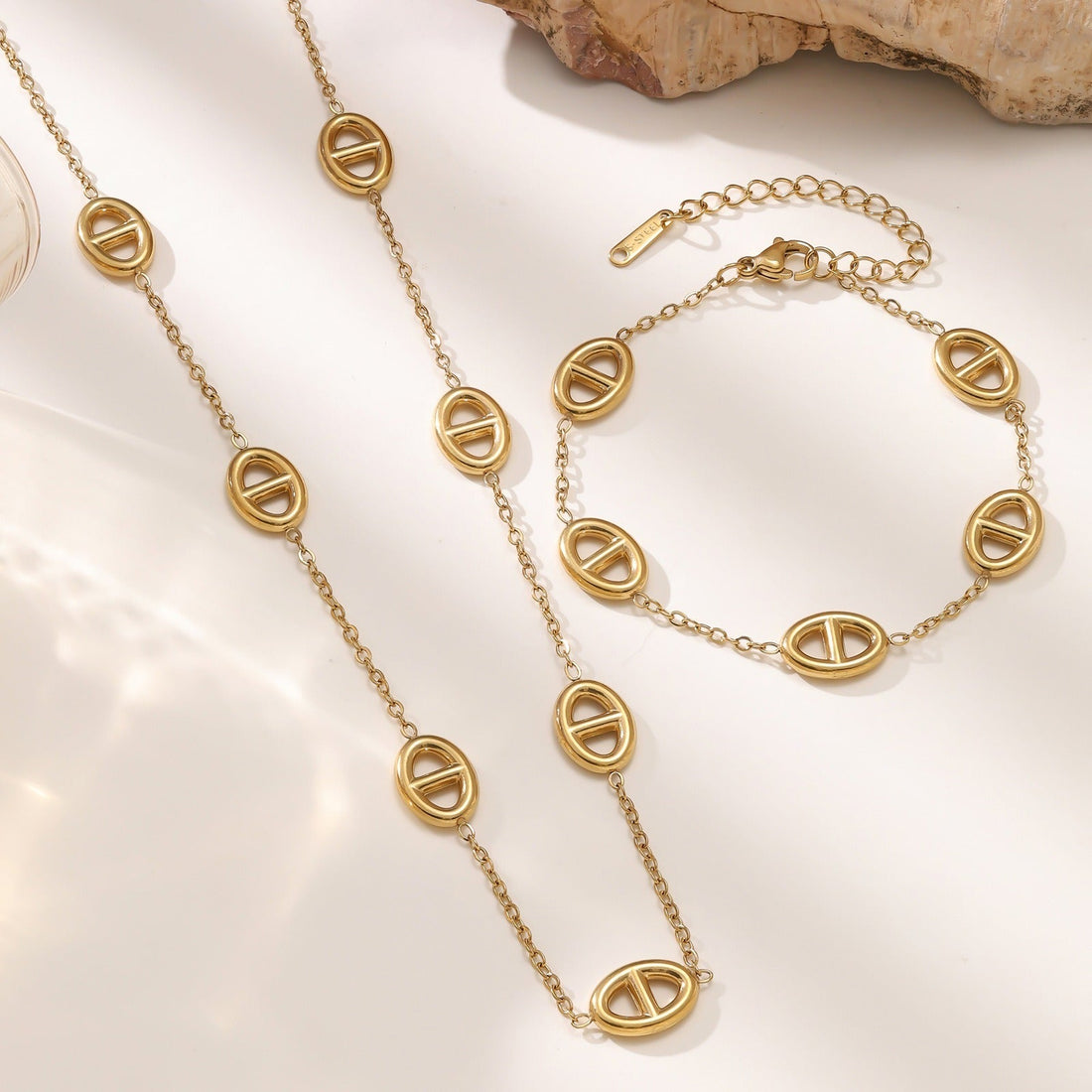 18K Gold Pig Nose Necklace and Bracelet Jewelry Set