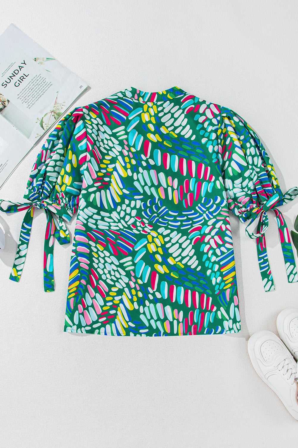 Green Geometric Print Puff Sleeve Notched Neck Blouse
